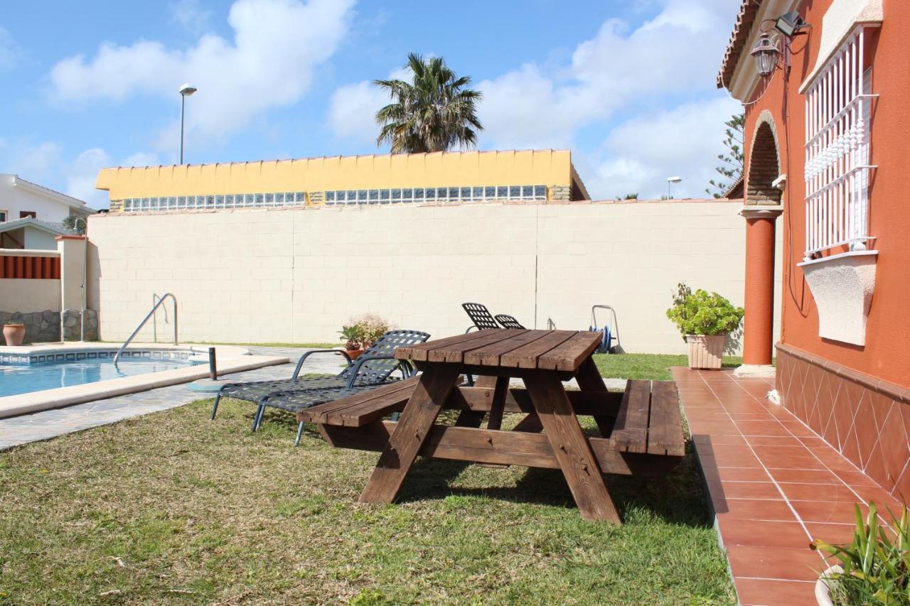Chalet Marisma Con Piscina Privada Villa Chiclana de la Frontera Dış mekan fotoğraf